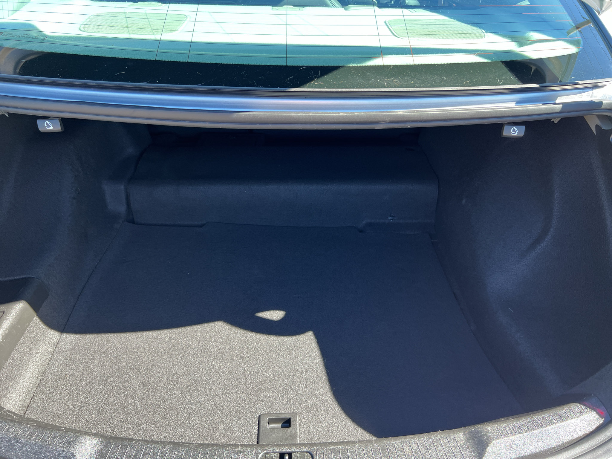 Used 2018 Buick LaCrosse Essence w/ Sights and Sounds Package FWD image 26
