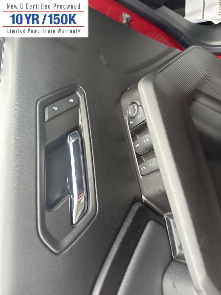 Used 2024 Chevrolet Colorado LT image 16