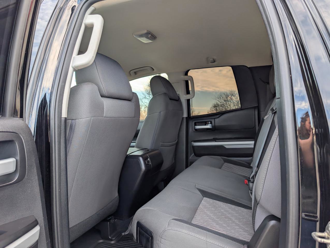 Used 2017 Toyota Tundra SR5 w/ SR5 Upgrade Package image 20