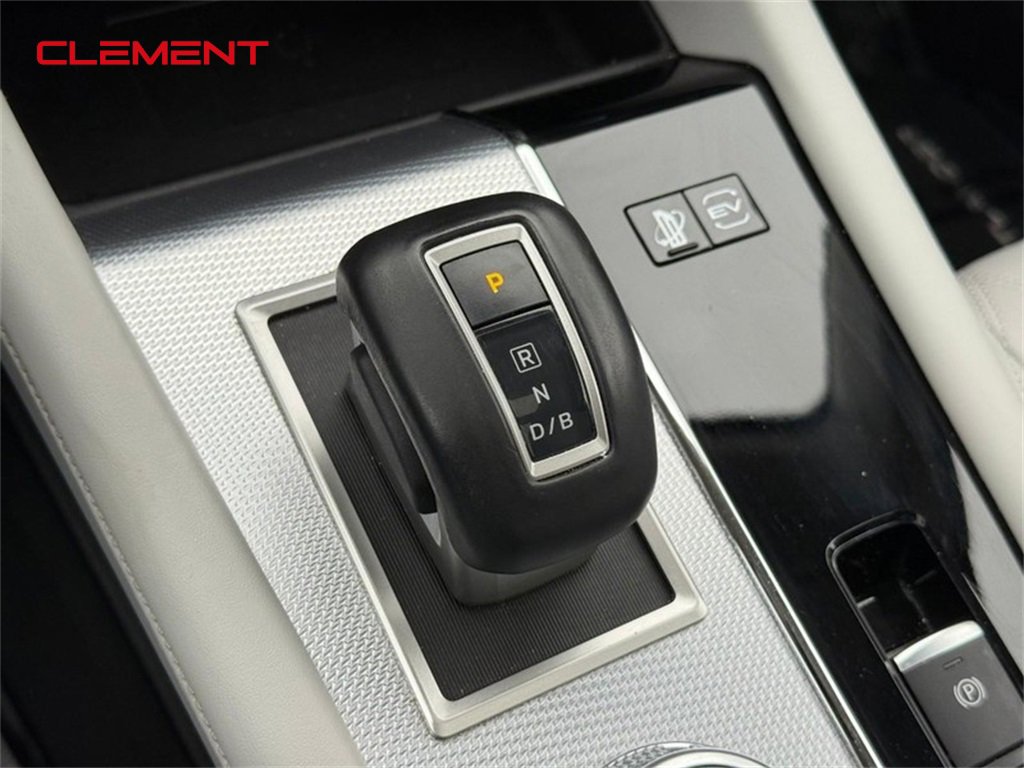 Used 2024 Mitsubishi Outlander SEL image 27