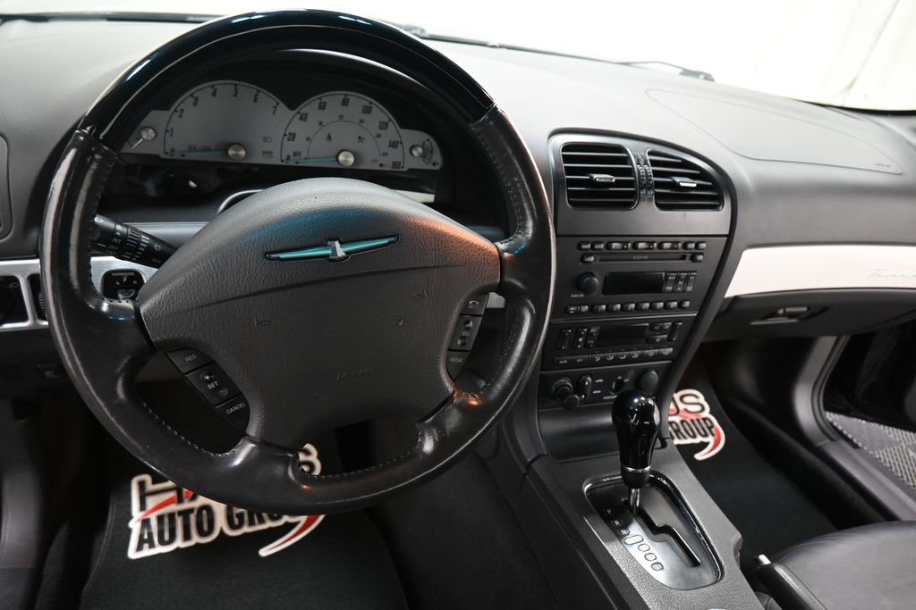 Used 2002 Ford Thunderbird RWD image 4
