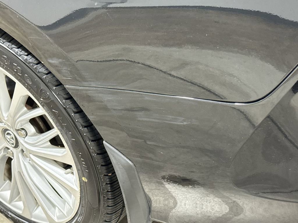Used 2018 Toyota Camry XLE FWD image 35