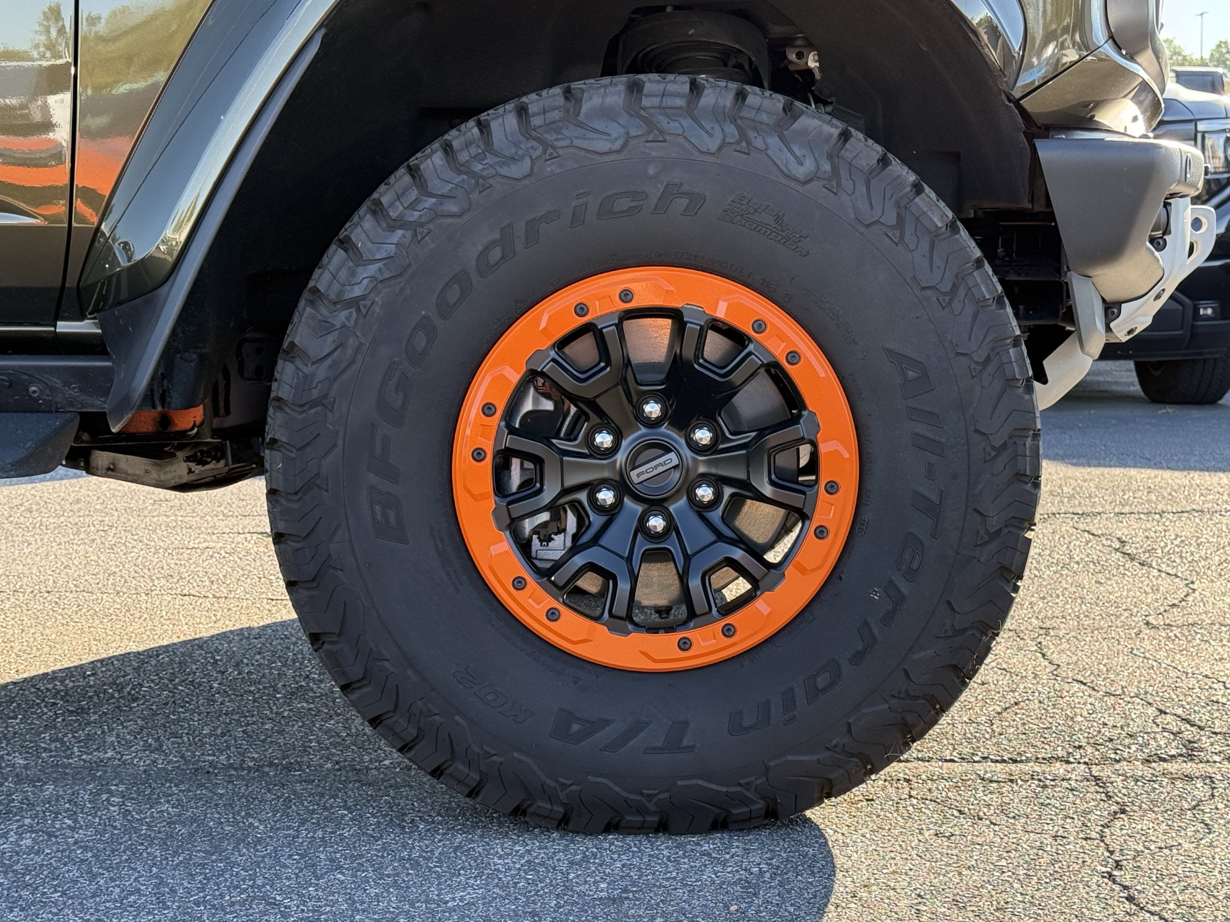 Used 2025 Ford Bronco Raptor AWD/4WD image 12