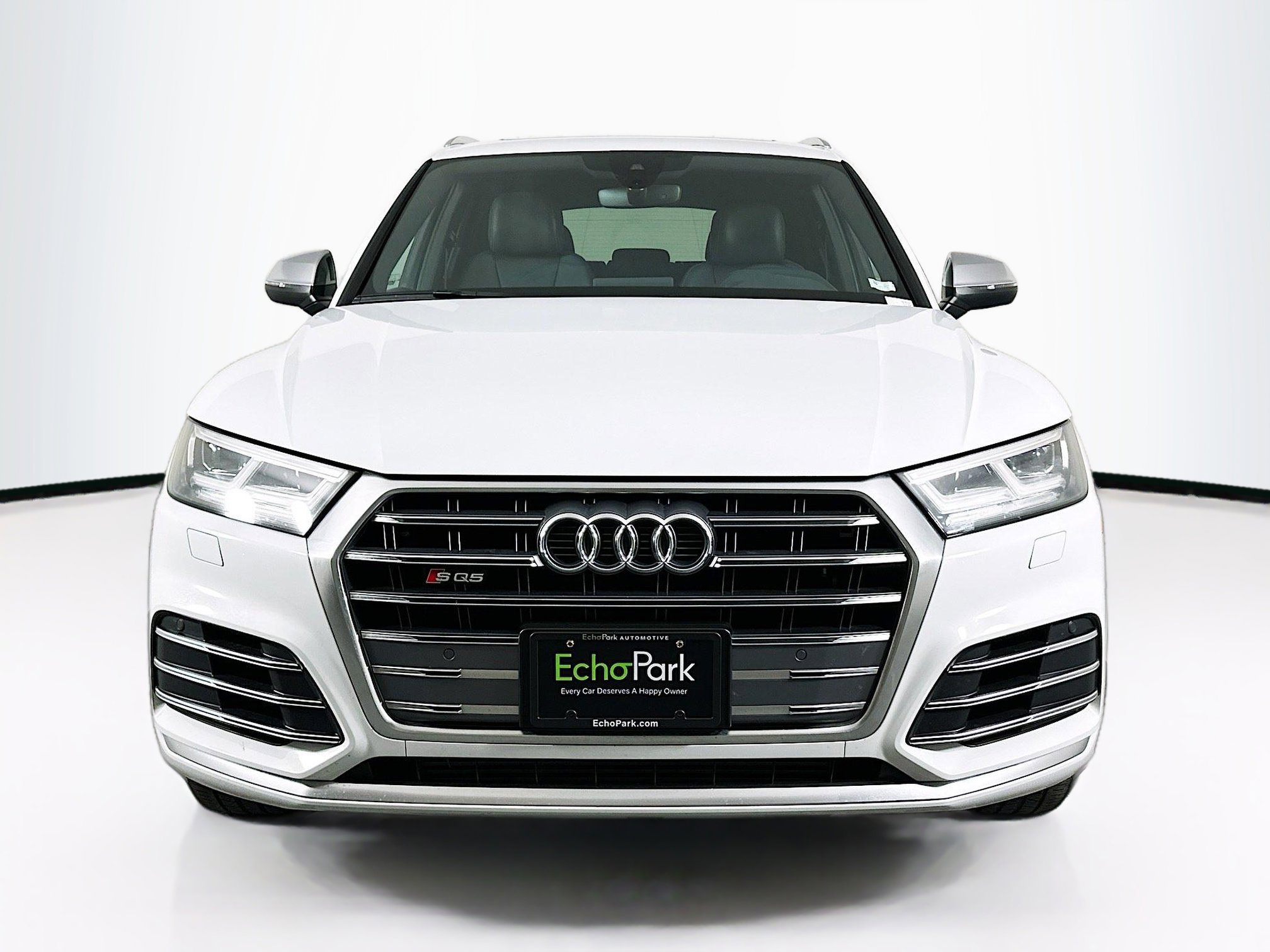 Used 2020 Audi SQ5 Premium Plus w/ Premium Plus Package image 2