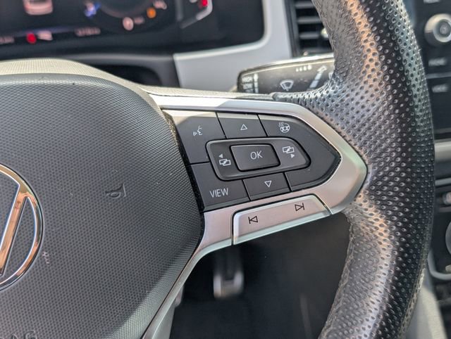 Used 2022 Volkswagen Atlas SEL Premium image 17