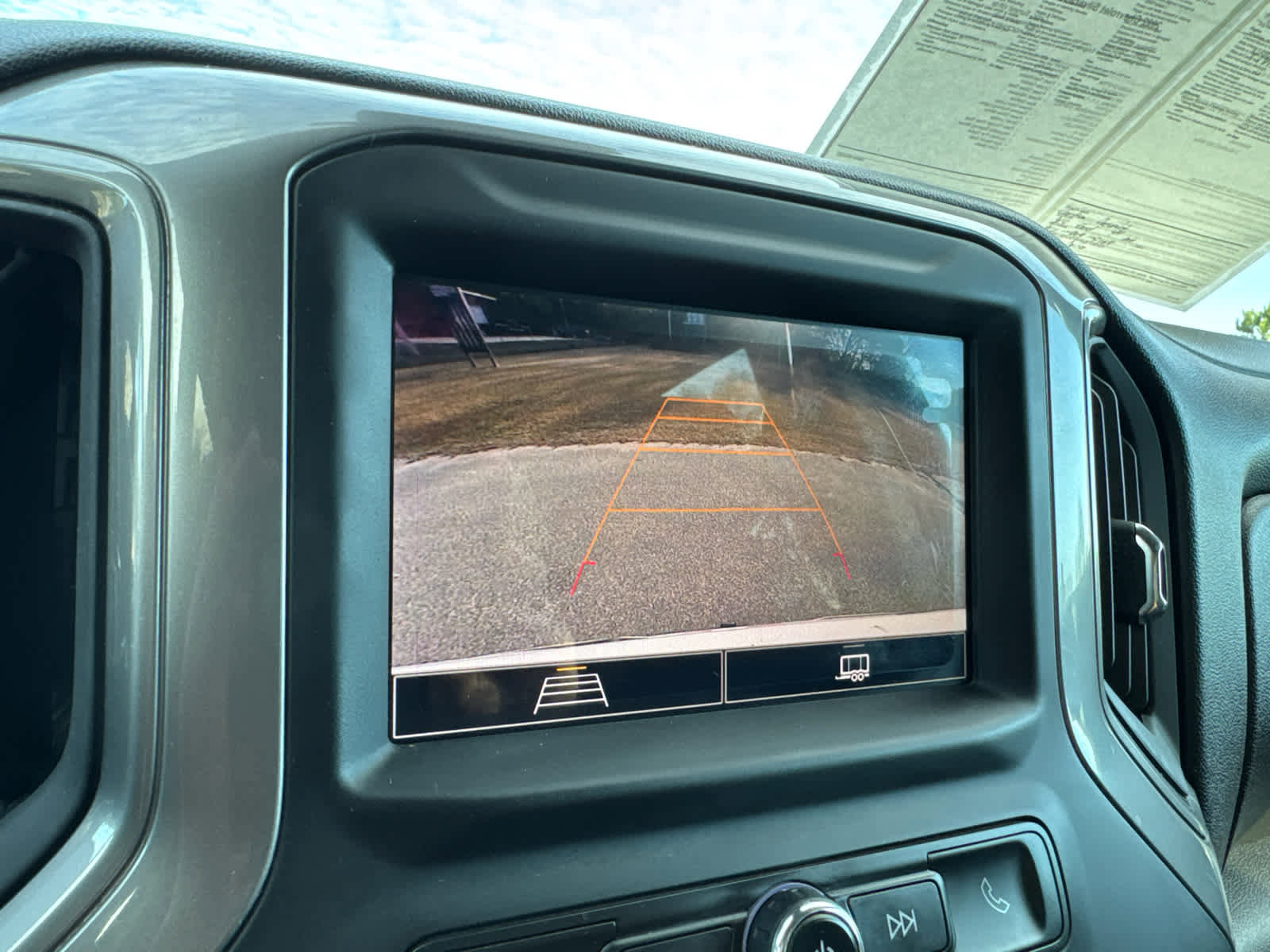 Used 2022 Chevrolet Silverado 1500 Custom RWD image 21