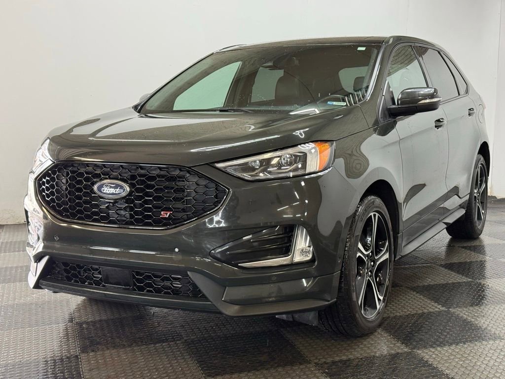 Certified 2022 Ford Edge ST w/ Equipment Group 401A image 11