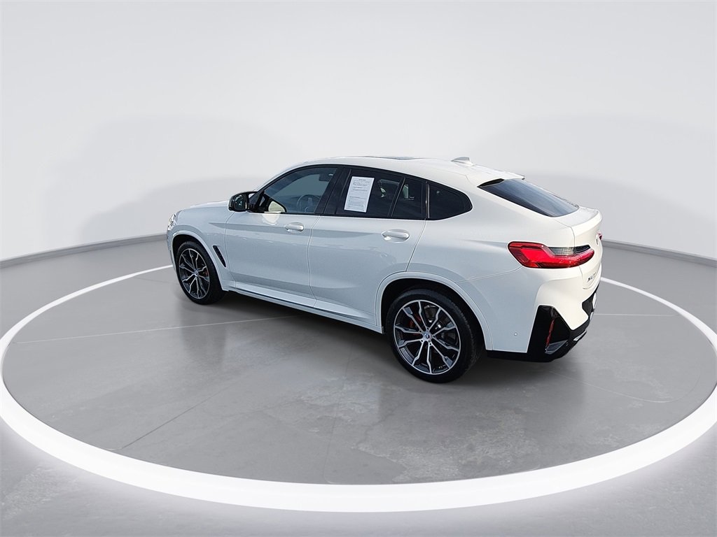 Used 2022 BMW X4 M40i image 6