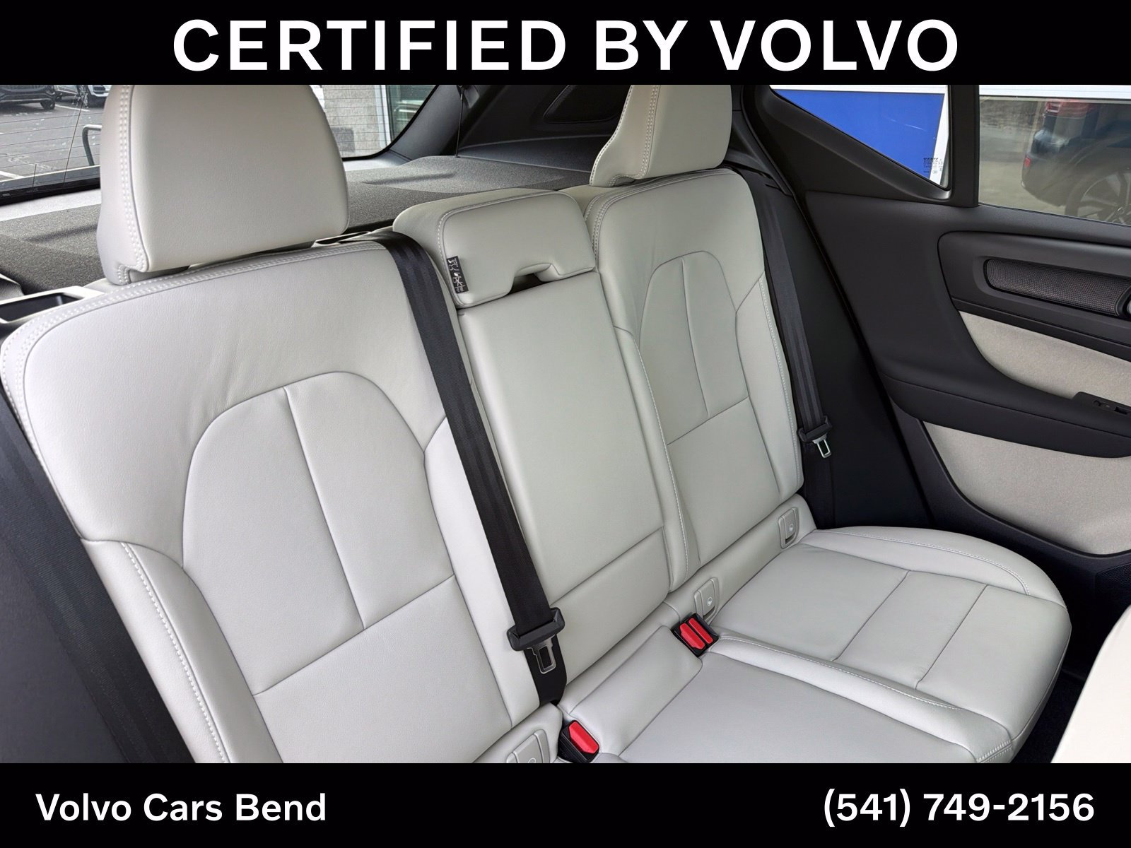 Used 2025 Volvo XC40 B5 Ultra AWD/4WD image 24