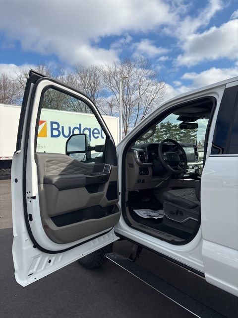 New 2026 Ford F350 Platinum w/ Platinum Plus Package image 19