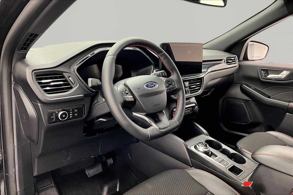 Certified 2025 Ford Escape ST-Line Elite AWD/4WD image 14