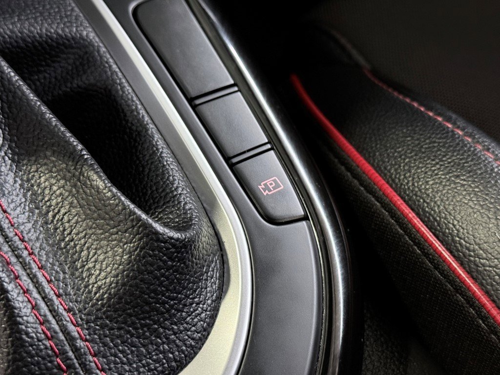 Used 2023 Kia Forte GT image 31