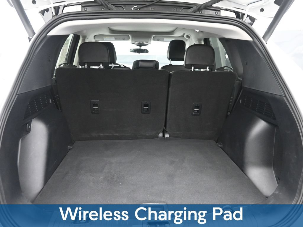 Used 2022 Ford Escape SEL w/ Technology Package FWD image 12