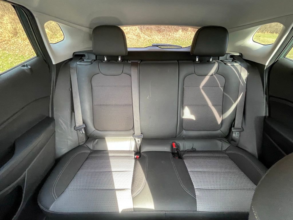 Certified 2025 Chevrolet Trax LT w/ LT Convenience Package image 14