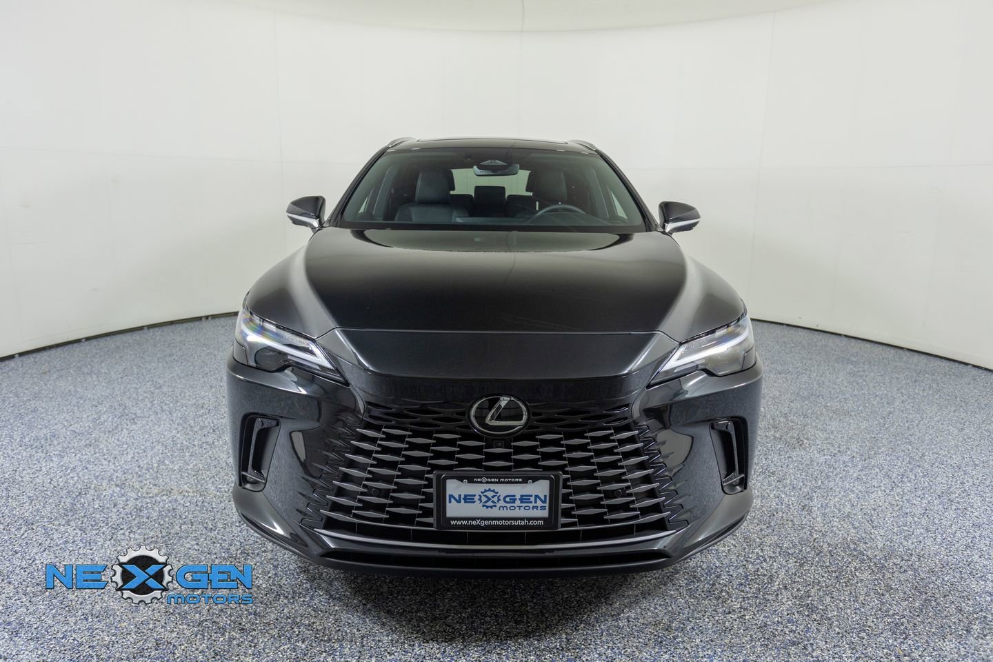 Used 2025 Lexus RX 350 Premium w/ Convenience Package AWD/4WD image 2