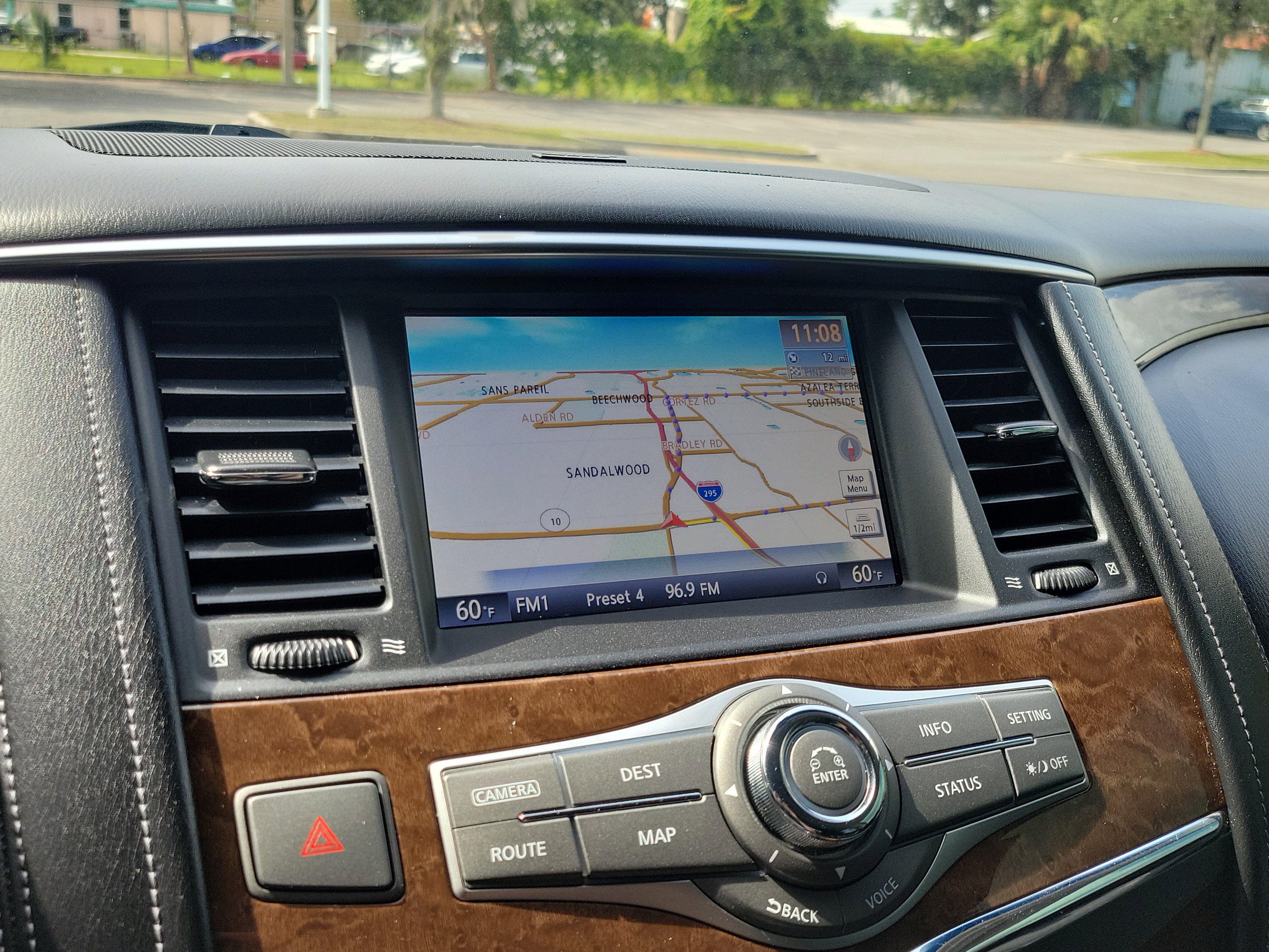 Used 2016 INFINITI QX80 Luxe w/ 22" Wheel Package image 26