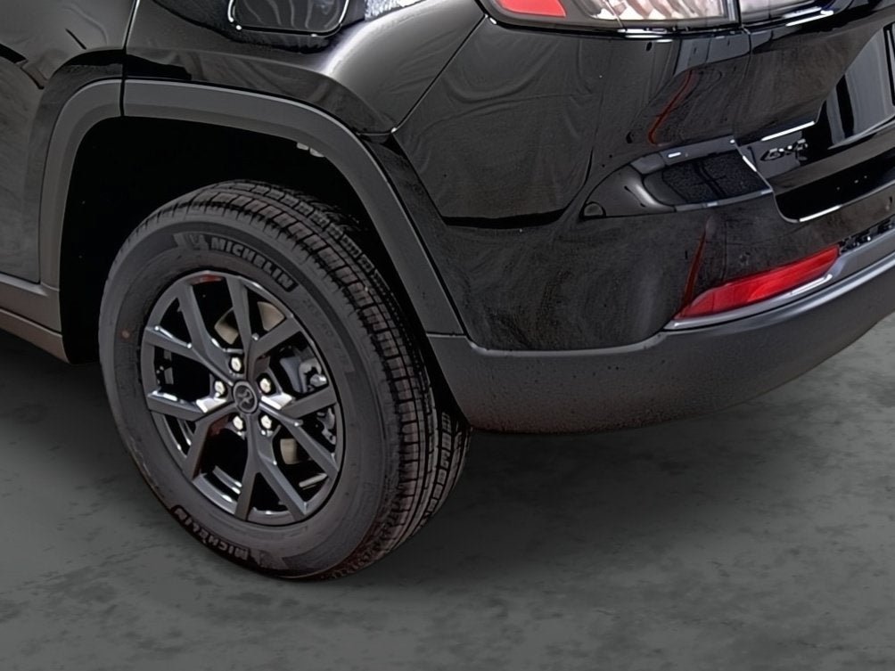 New 2027 Jeep Grand Cherokee Altitude AWD/4WD image 9