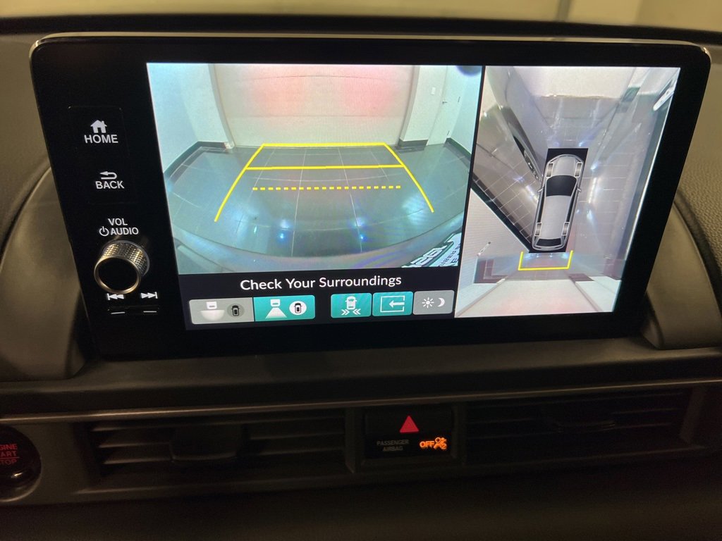 Used 2025 Honda Pilot Black Edition image 12