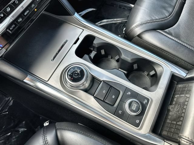 Used 2024 Ford Explorer Platinum w/ Technology Package AWD/4WD image 24