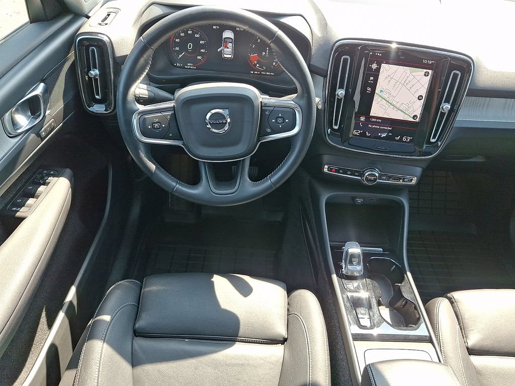 Used 2021 Volvo XC40 T5 Inscription w/ Climate Package AWD/4WD image 2