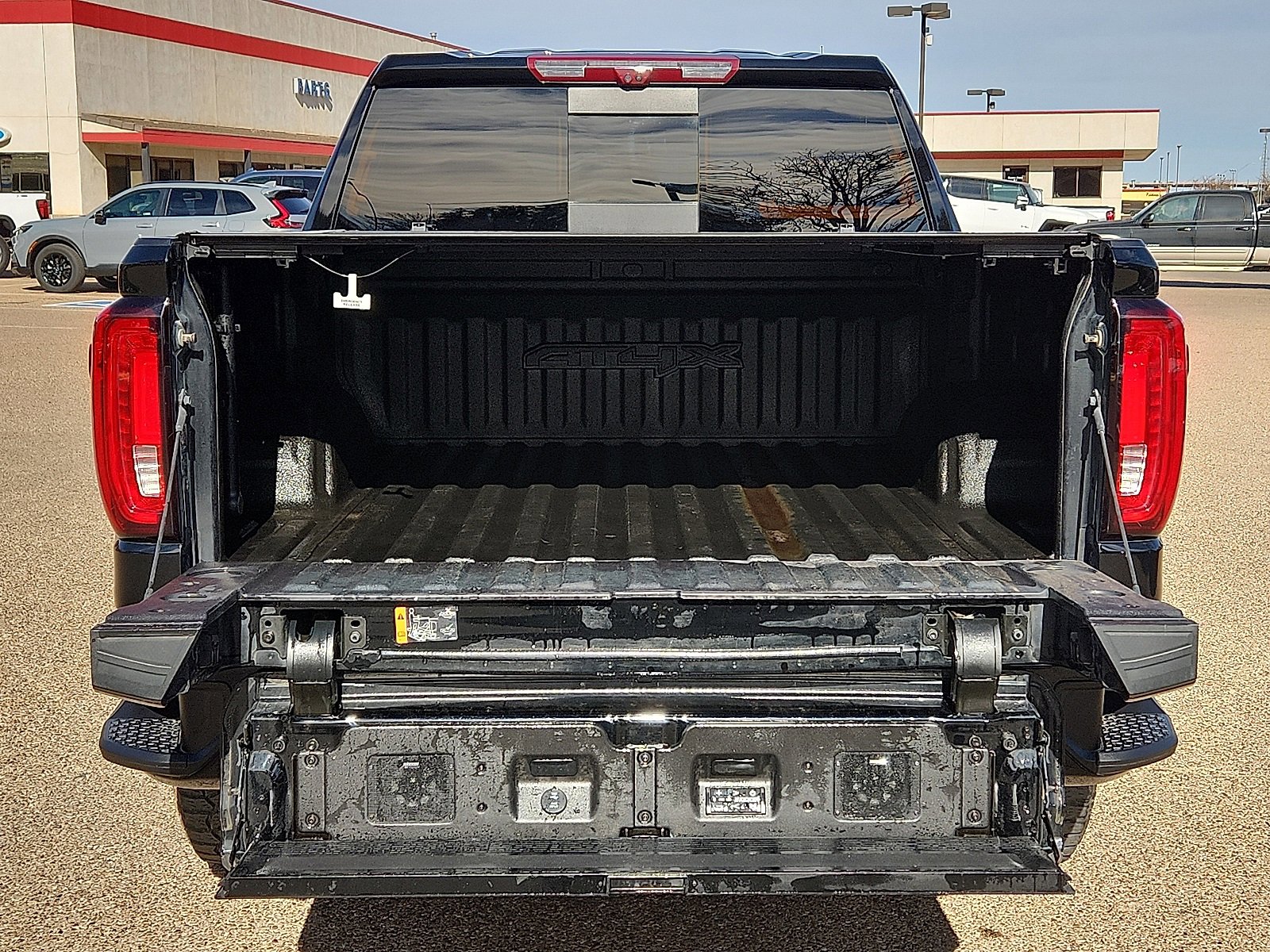 Used 2024 GMC Sierra 1500 AT4X image 10