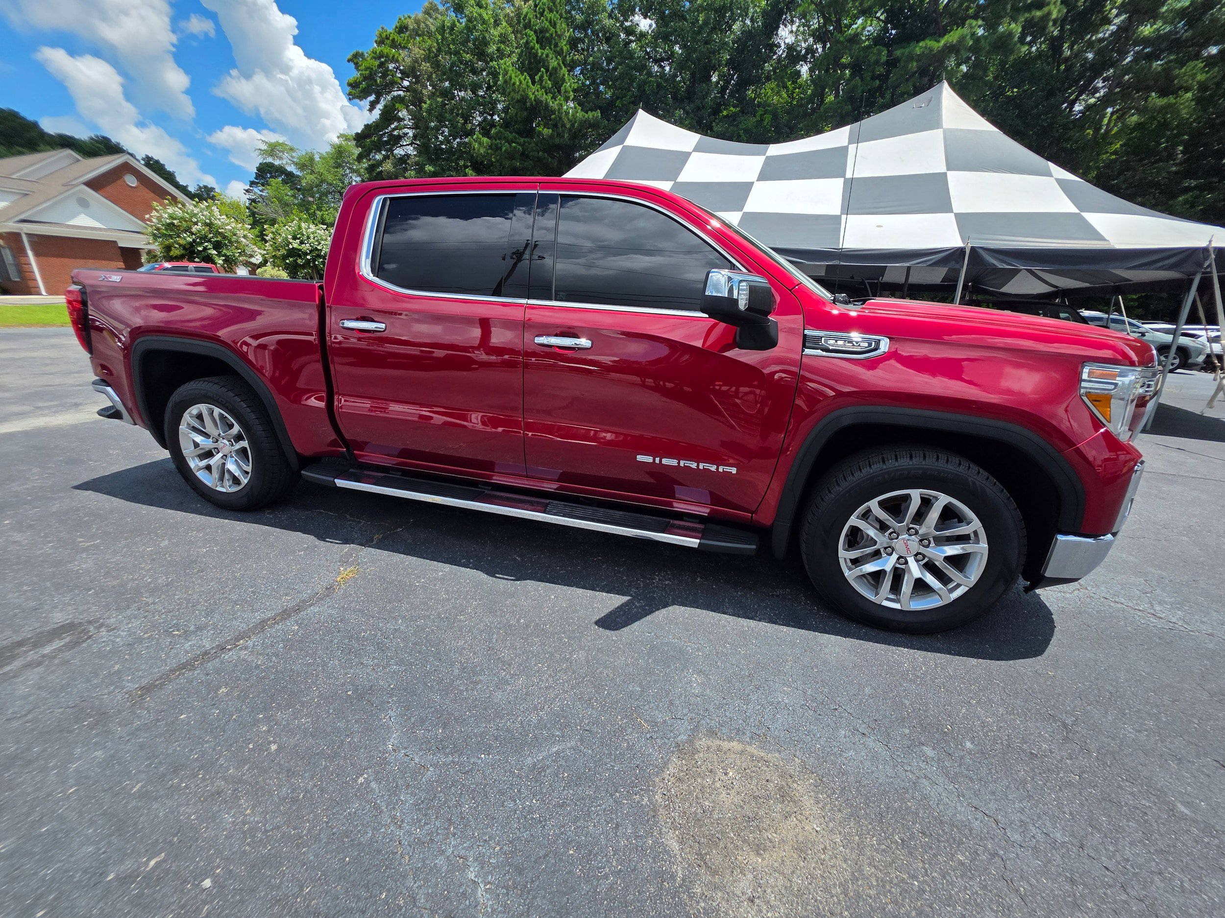 Used 2019 GMC Sierra 1500 SLT w/ SLT Premium Plus Package AWD/4WD image 3