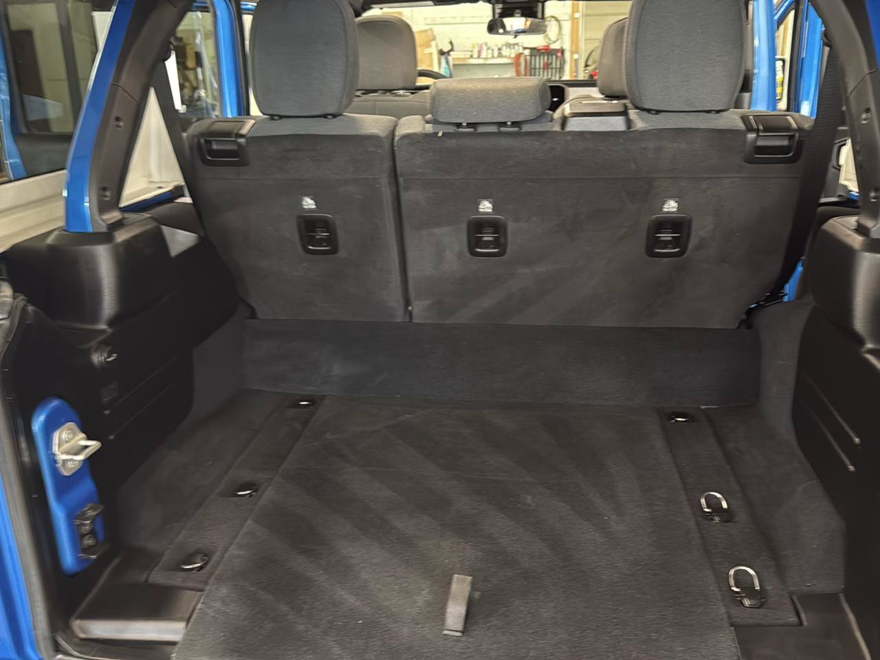 Used 2024 Jeep Wrangler Unlimited AWD/4WD image 45