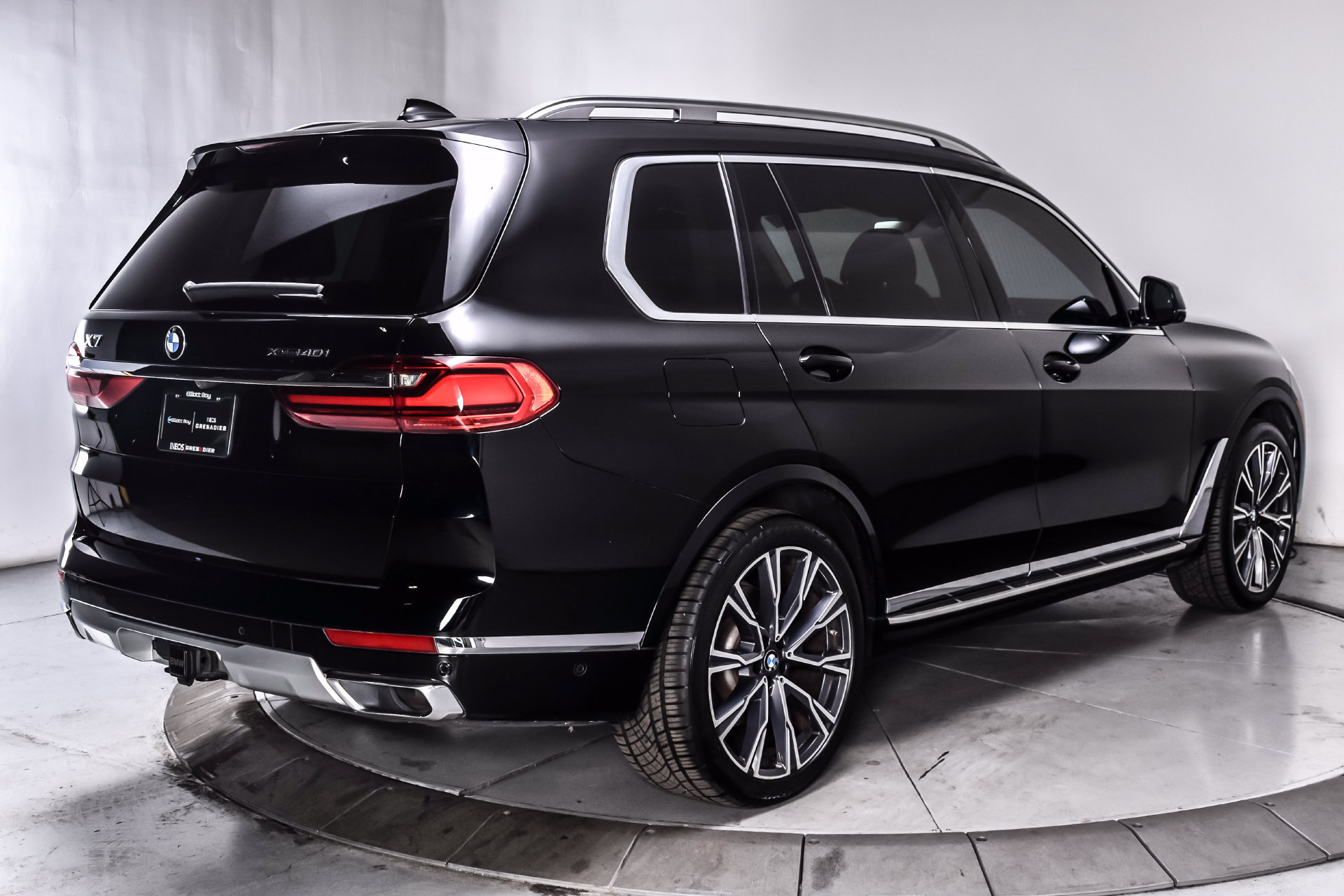 Used 2022 BMW X7 xDrive40i w/ Premium Package AWD/4WD image 6