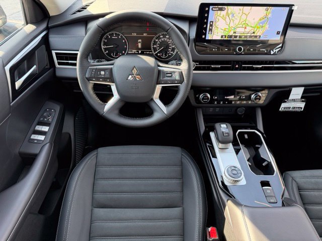 New 2026 Mitsubishi Outlander SE FWD image 18