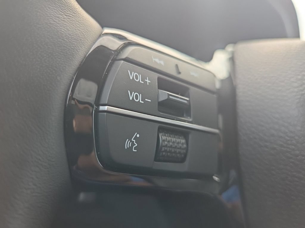 Used 2024 Honda Pilot Elite image 39