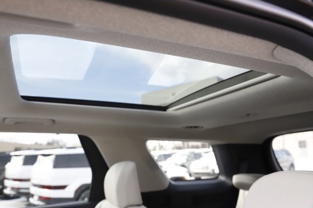 Certified 2025 Hyundai Palisade Limited image 16