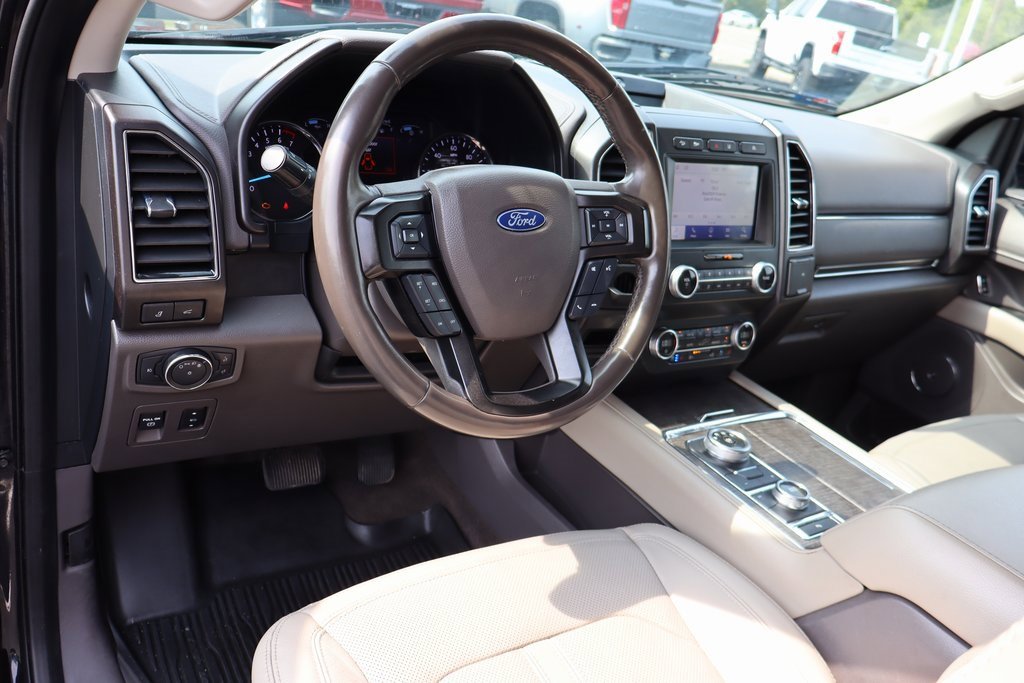 Used 2020 Ford Expedition Limited image 4