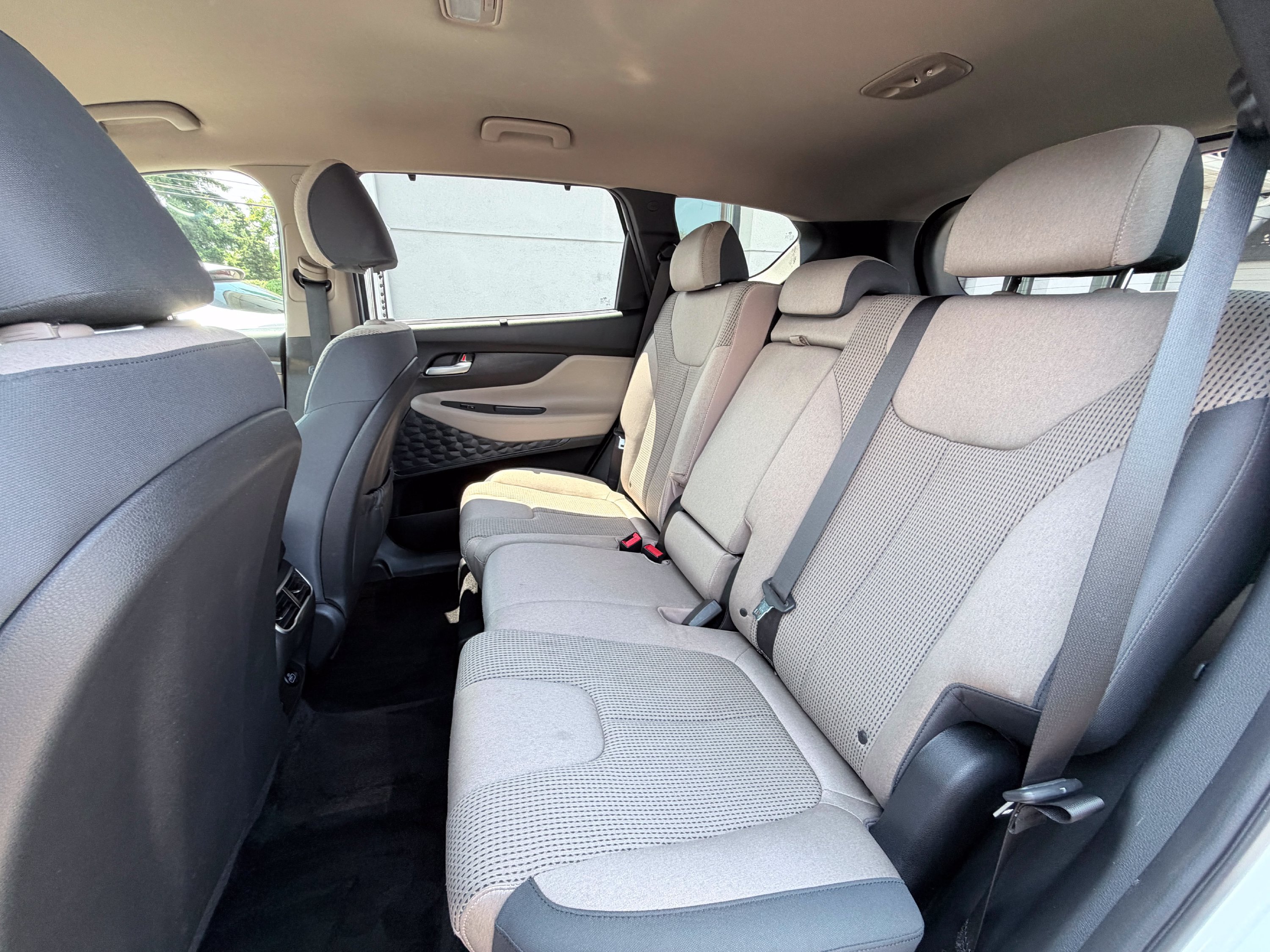 Used 2021 Hyundai Santa Fe SEL w/ Convenience Package AWD/4WD image 19