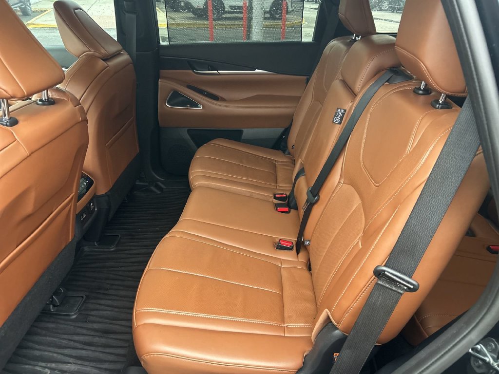 Used 2023 INFINITI QX60 Sensory w/ Cargo Package AWD/4WD image 15