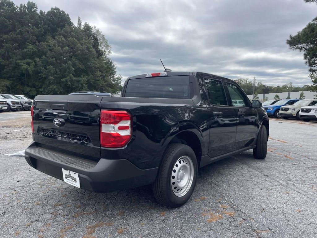 New 2025 Ford Maverick XL image 3