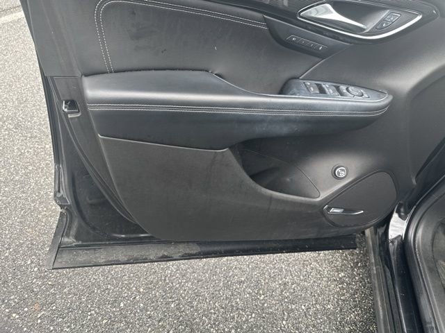 Used 2021 Buick Envision Essence w/ Technology Package I image 9