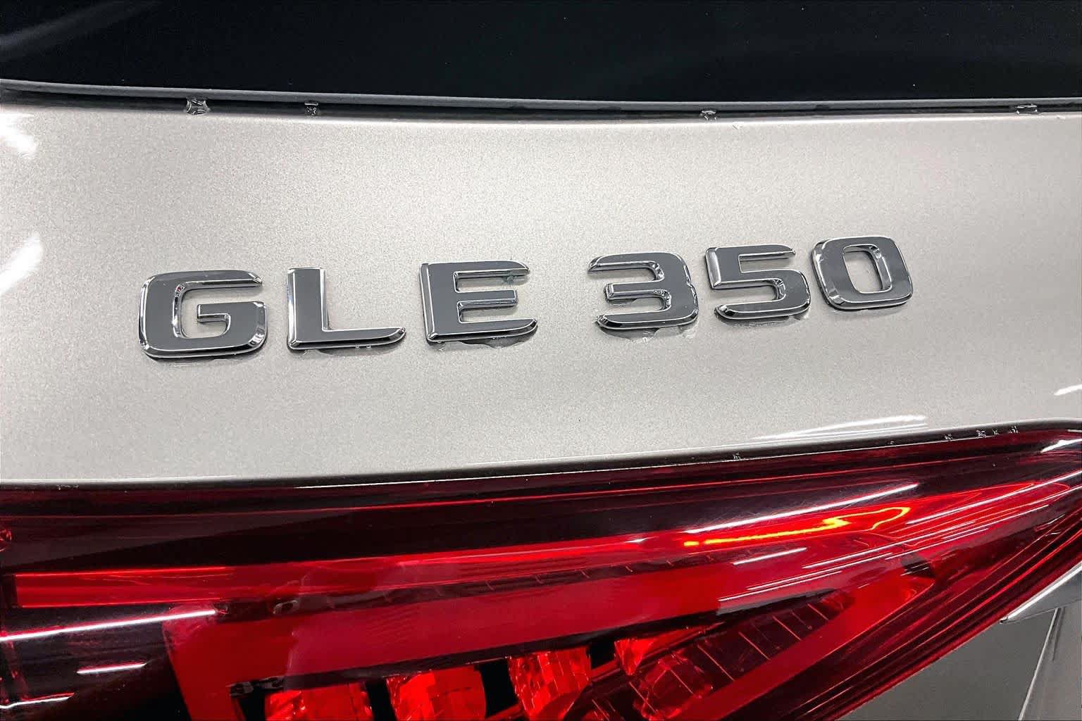 Used 2021 Mercedes-Benz GLE 350 4MATIC image 9