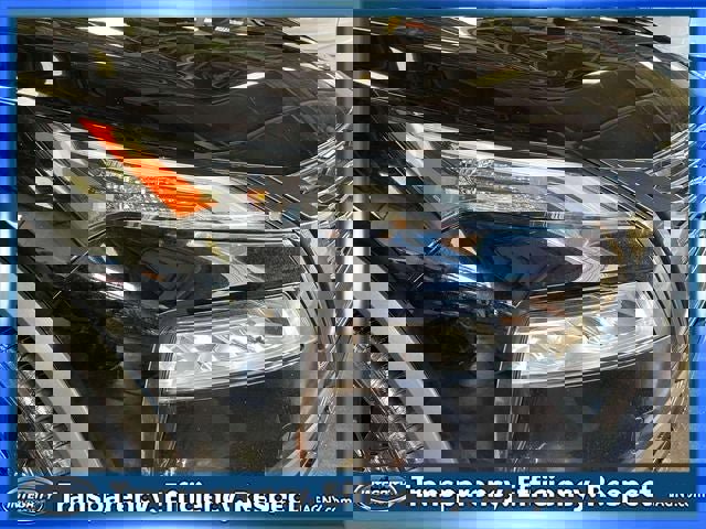 Used 2023 Nissan Rogue SV w/ SV Premium B Package image 10