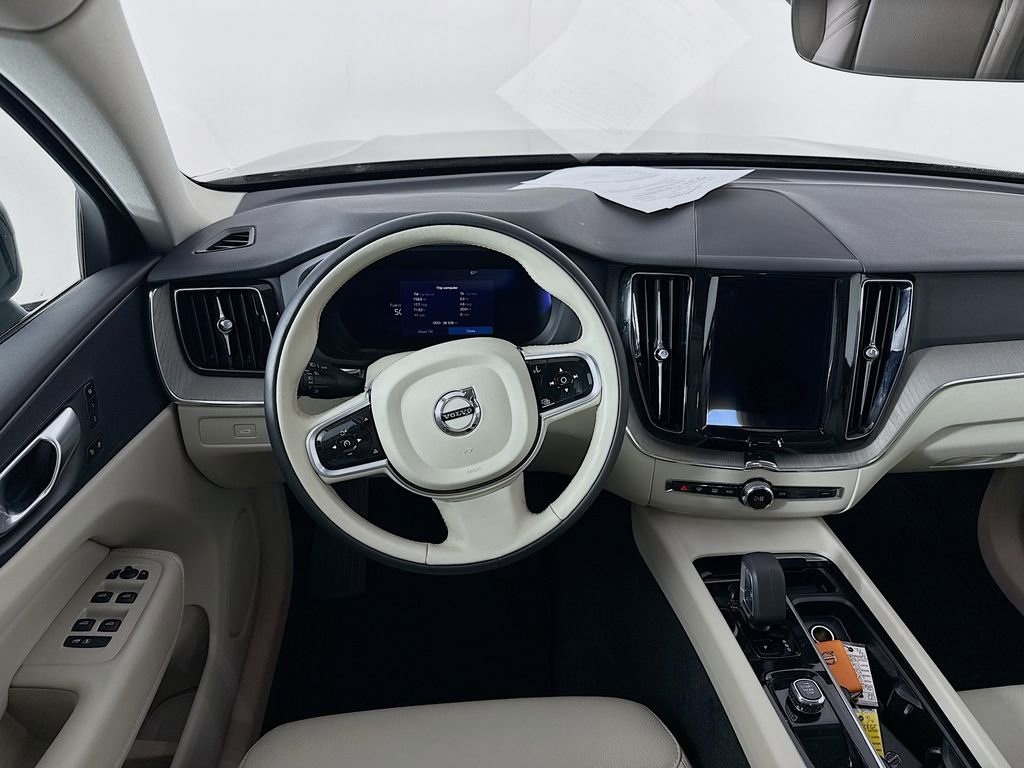 Used 2023 Volvo XC60 B5 Plus AWD/4WD image 22