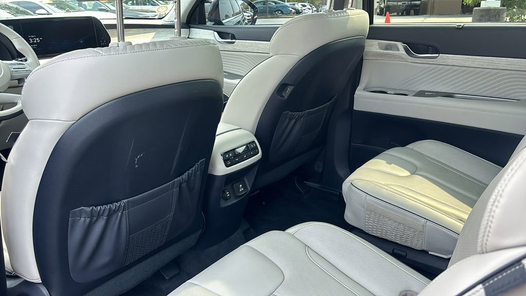 Used 2024 Hyundai Palisade Calligraphy image 31