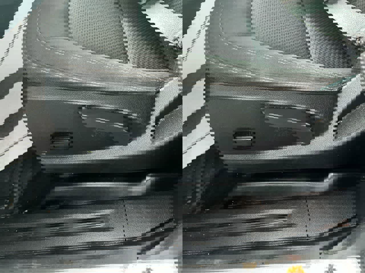 Used 2022 Chevrolet Colorado LT w/ Fleet Safety Package image 14