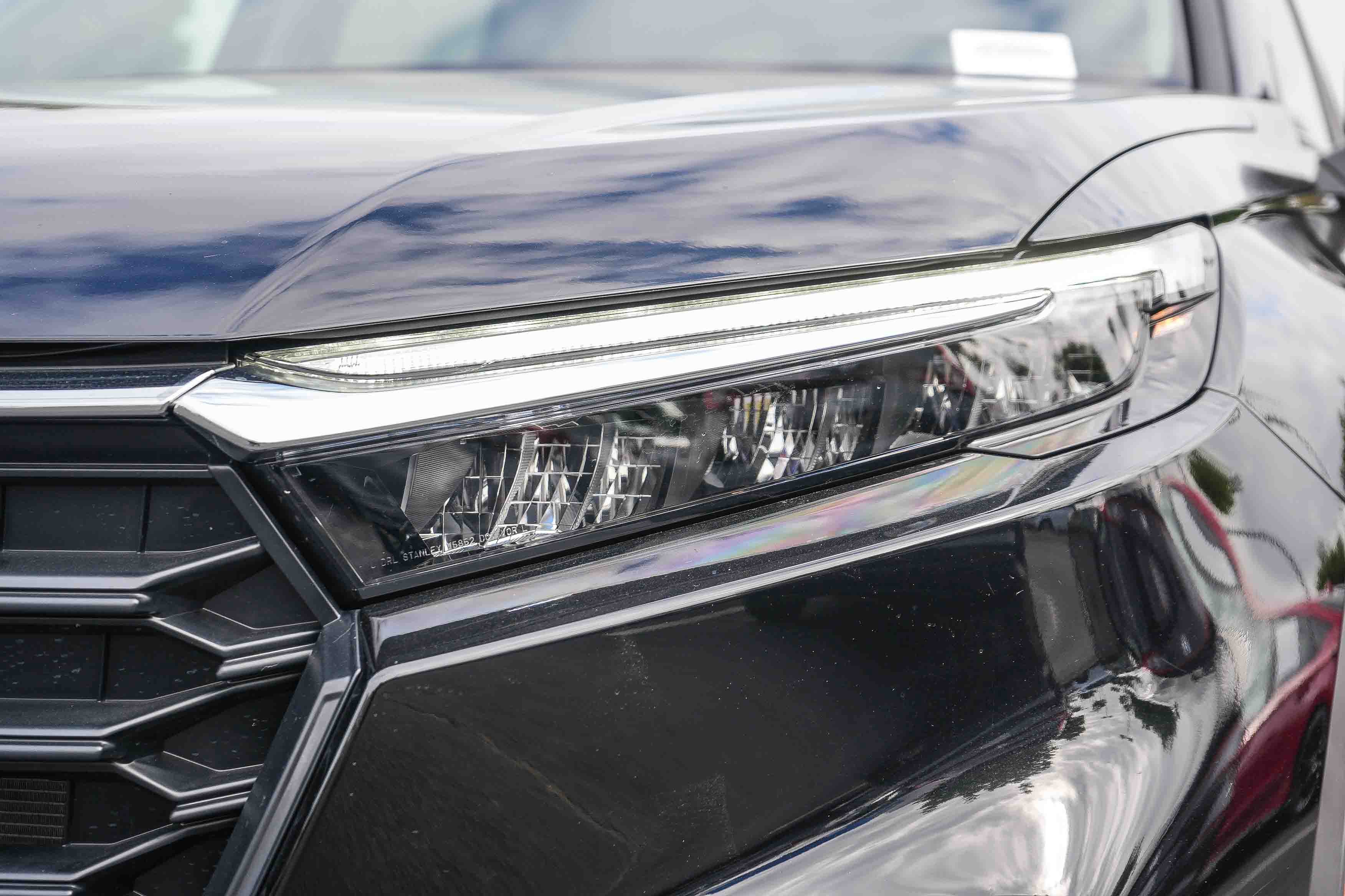Used 2025 Honda CR-V LX image 5