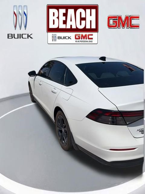 Used 2025 Honda Accord SE image 6