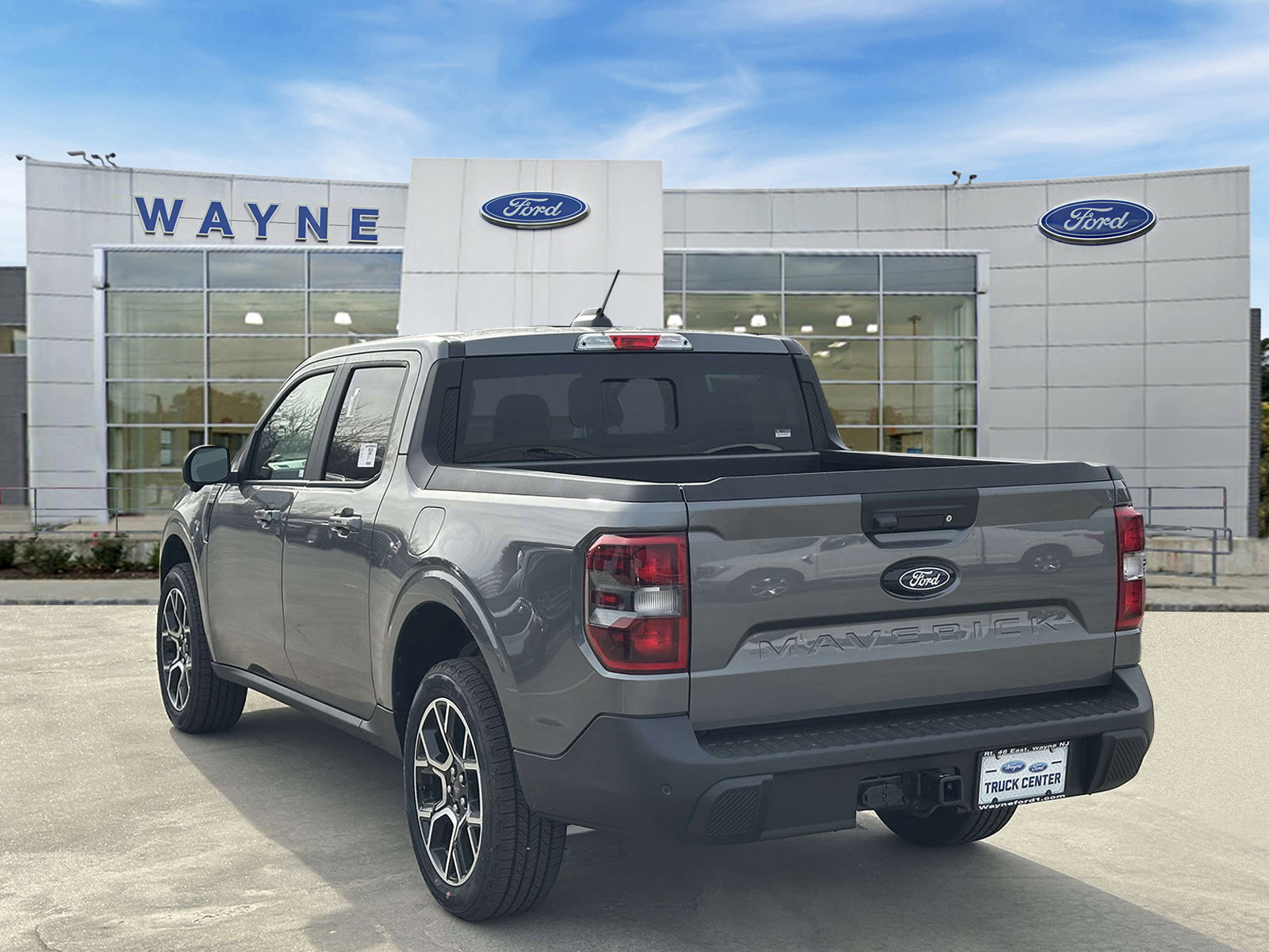 New 2026 Ford Maverick Lariat w/ 4K Tow Package AWD/4WD image 3