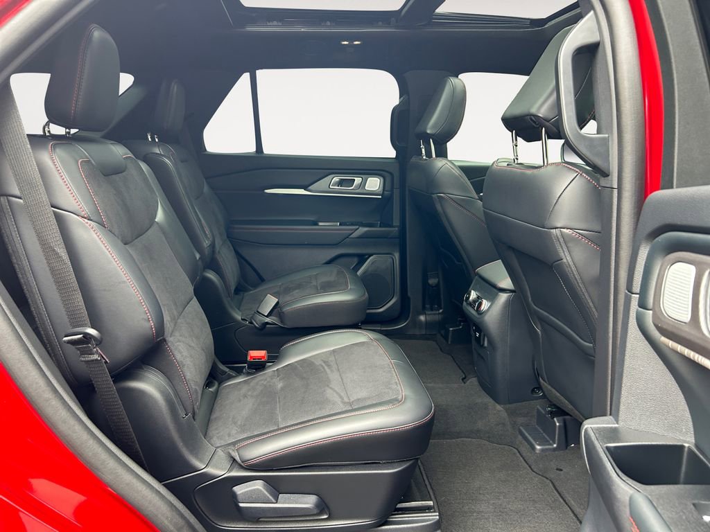 Used 2025 Ford Explorer ST w/ Sun And Sound Package AWD/4WD image 23