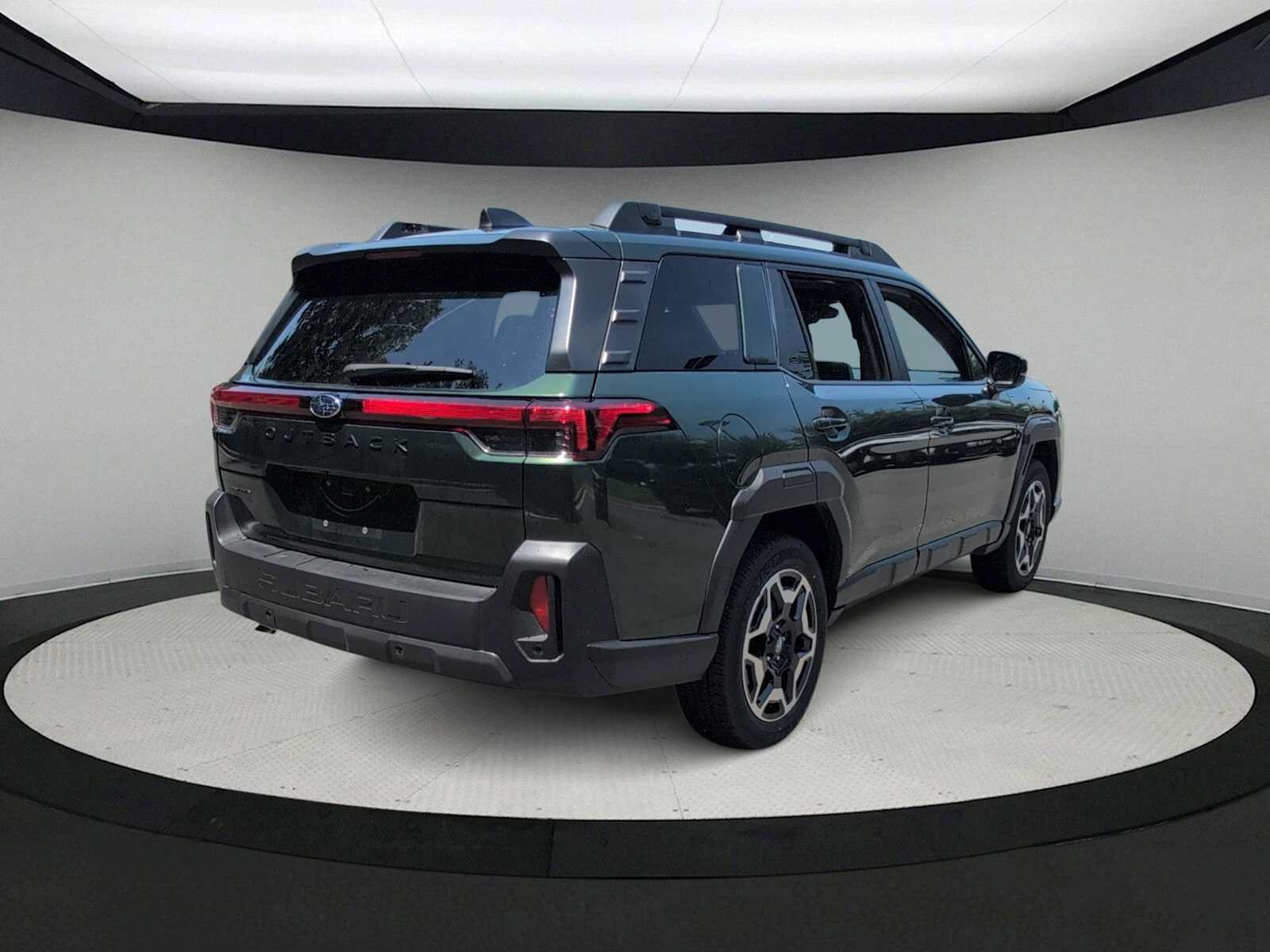 Certified 2026 Subaru Outback Touring AWD/4WD image 8