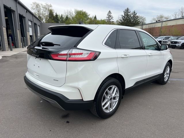 Used 2023 Ford Edge SEL w/ Convenience Package AWD/4WD image 5