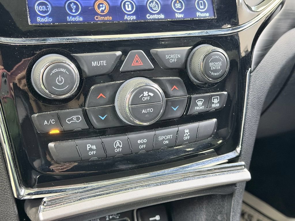 Used 2019 Jeep Grand Cherokee Altitude AWD/4WD image 46