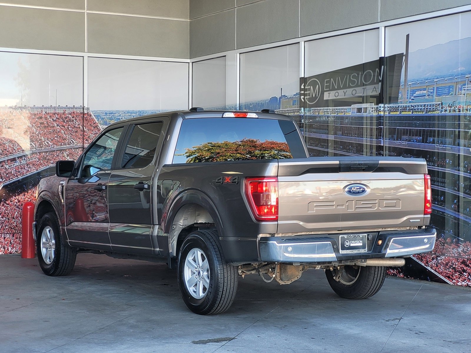 Used 2023 Ford F150 XLT image 6