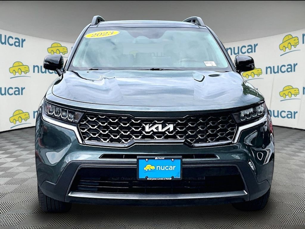 Used 2023 Kia Sorento S w/ Panoramic Sunroof Package AWD/4WD image 2